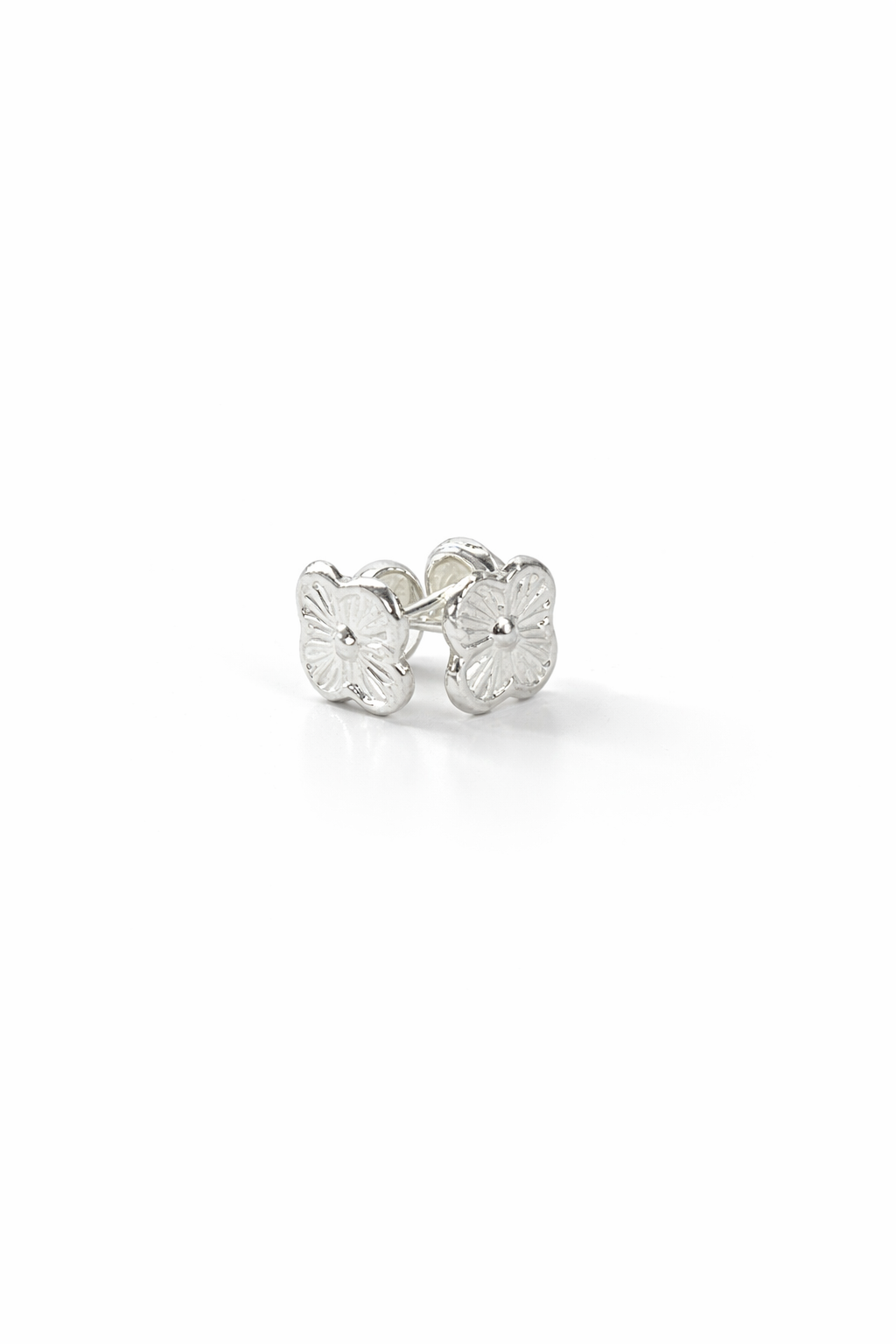 TT001- TOPO PLATA TREBOL