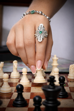 ANILLO COLA DE PATO CON ESMERLADA COLOMBIANA